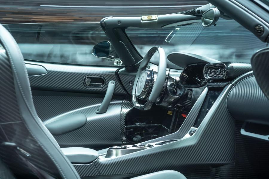 Интерьер Koenigsegg Jesko (7251) 2019 года  (фото 34 из 62)